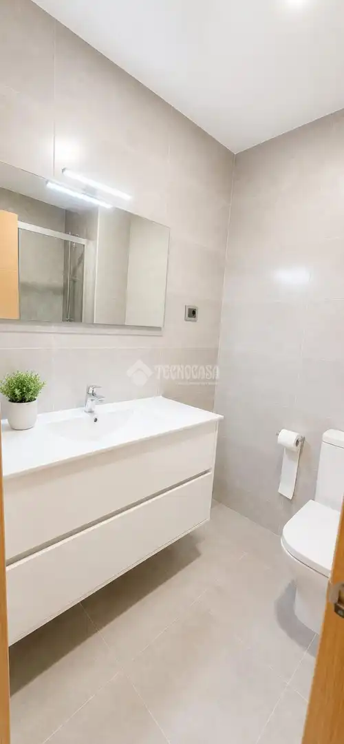 Badezimmer von Wohnung zum Verkauf in Sant Adrià de Besòs