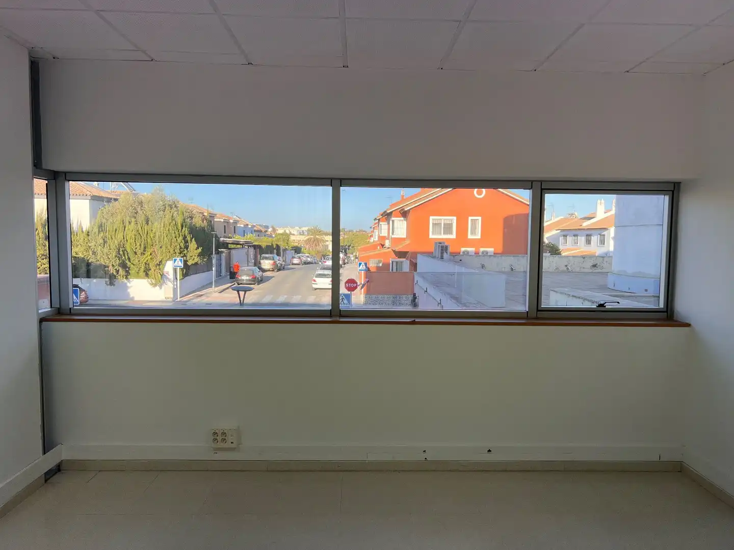 Oficina de alquiler en Perú, 49, Avenida Juan Diego