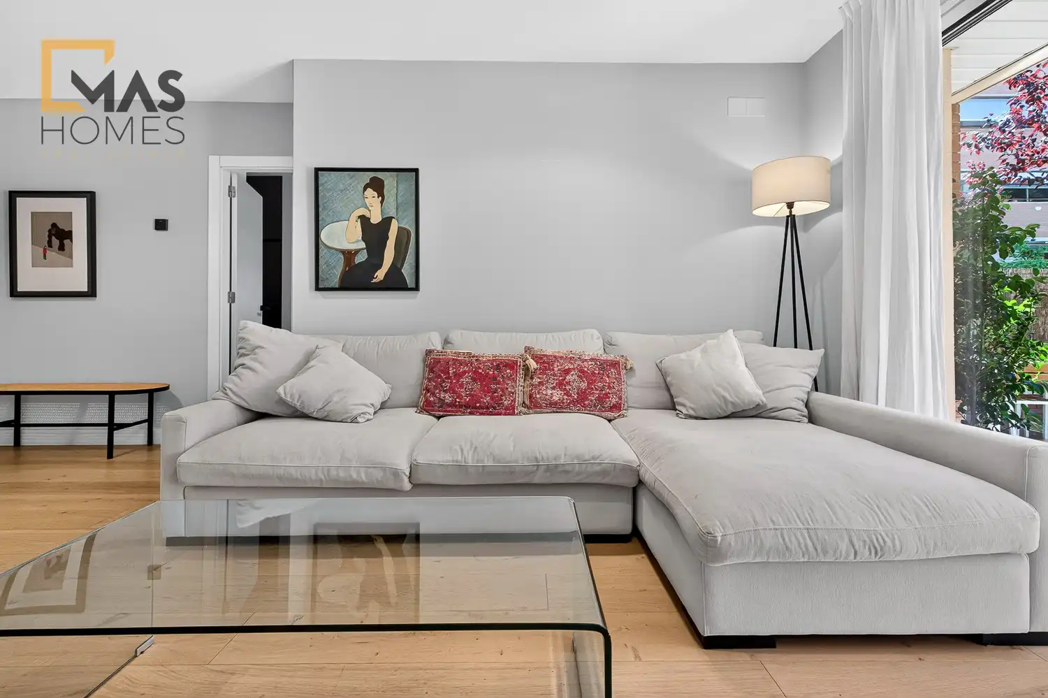 Sala de estar de Piso en venta en Sant Cugat del Vallès con Aire acondicionado, Calefacción y Jardín privado