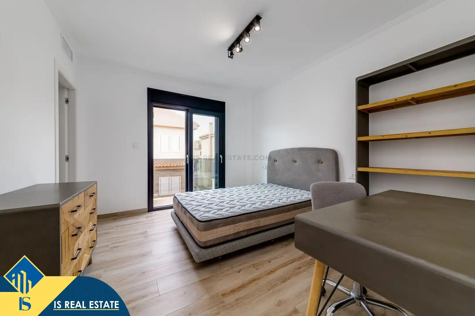 Chalet con jardín en venta en Playa de los Locos, imagen 15