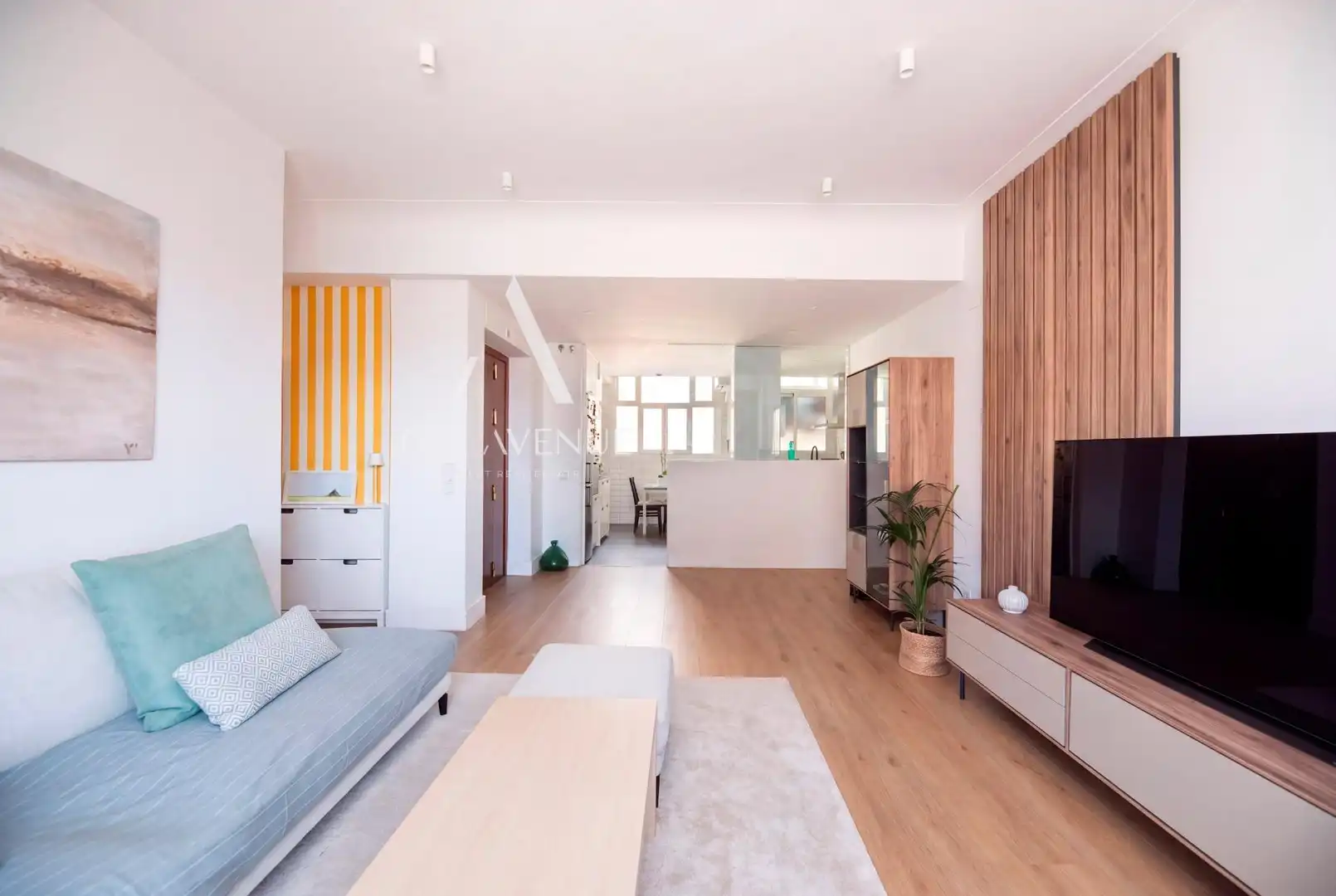 Living room of Attic for sale in Madrid  with Terrace and Storage room