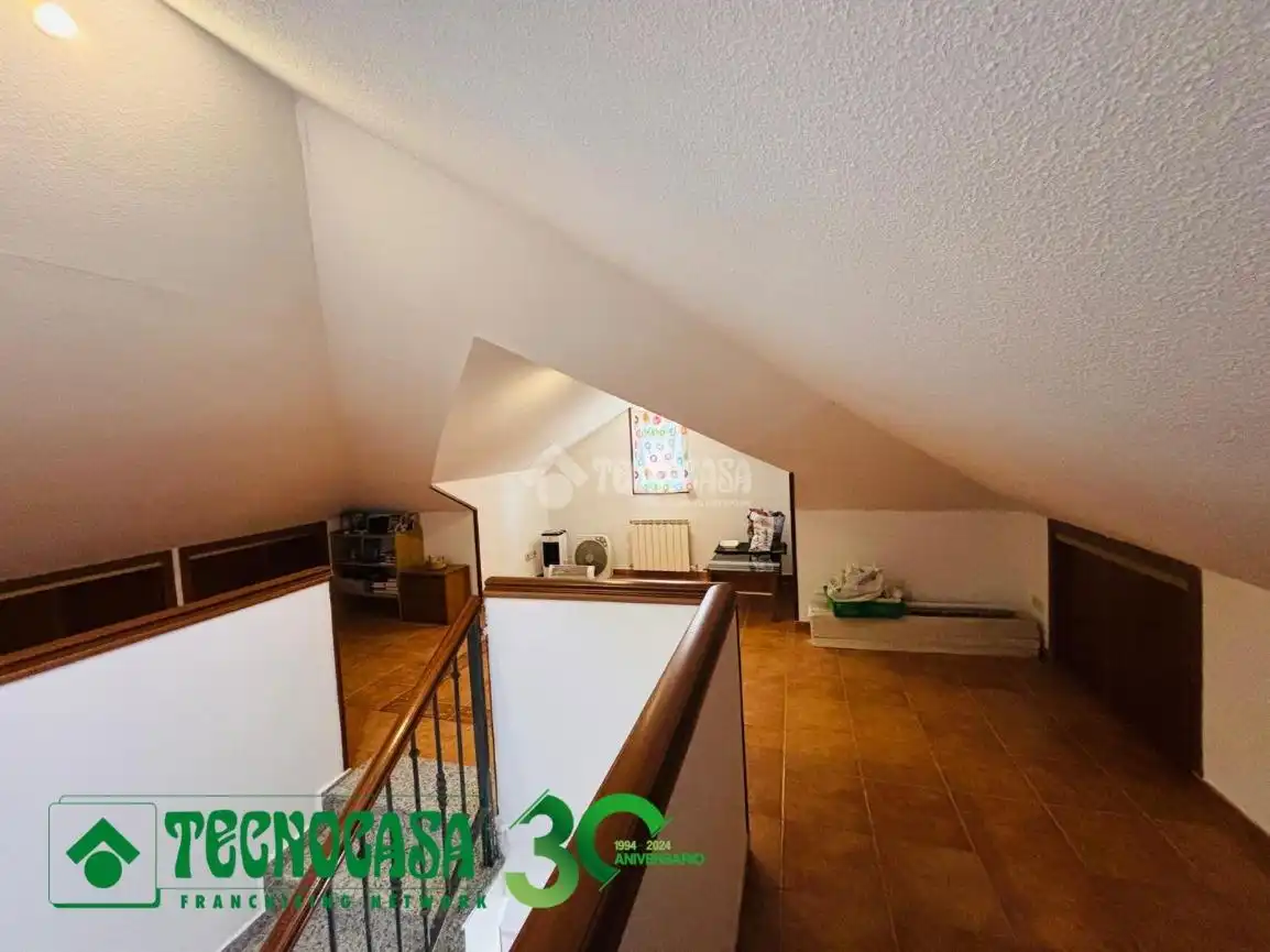Casa aparellada amb terrassa en venda a Magán, imagen 35