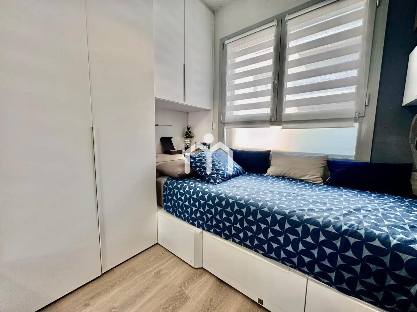 Bedroom of Flat for sale in Badalona  with Air Conditioner, Heating and Parquet flooring