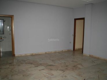 Oficina amb ascensor en venda a Calle Gómez Becerra 2