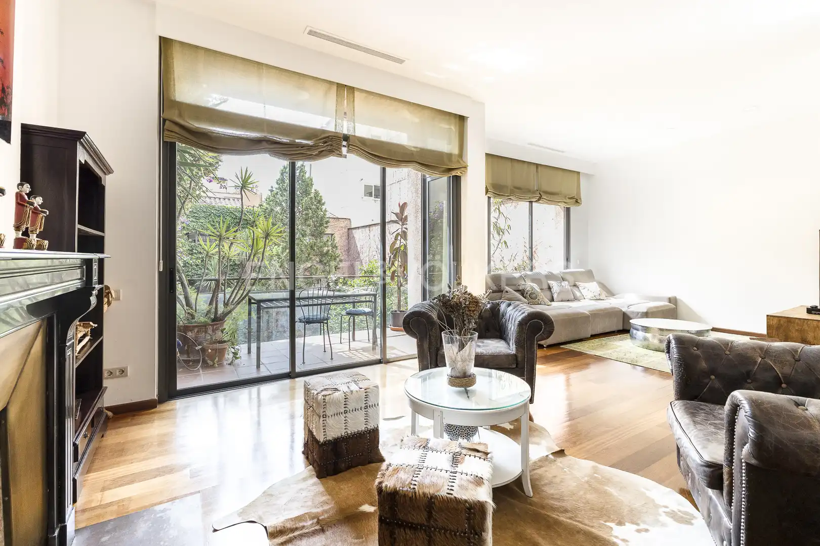Living room of Houses for rent in Barcelona  with Air Conditioner, Heating and Private garden