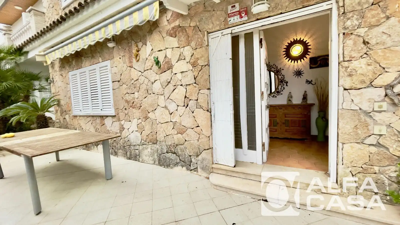 Balcony of Houses for sale in Canyelles