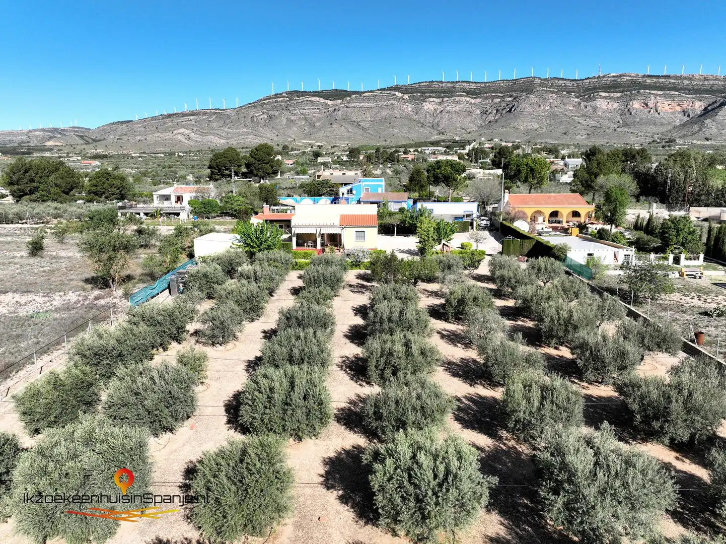 Houses for sale in Caudete  with Terrace