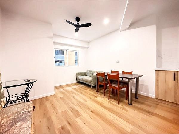 Sala de estar de Local en venta en  Barcelona Capital