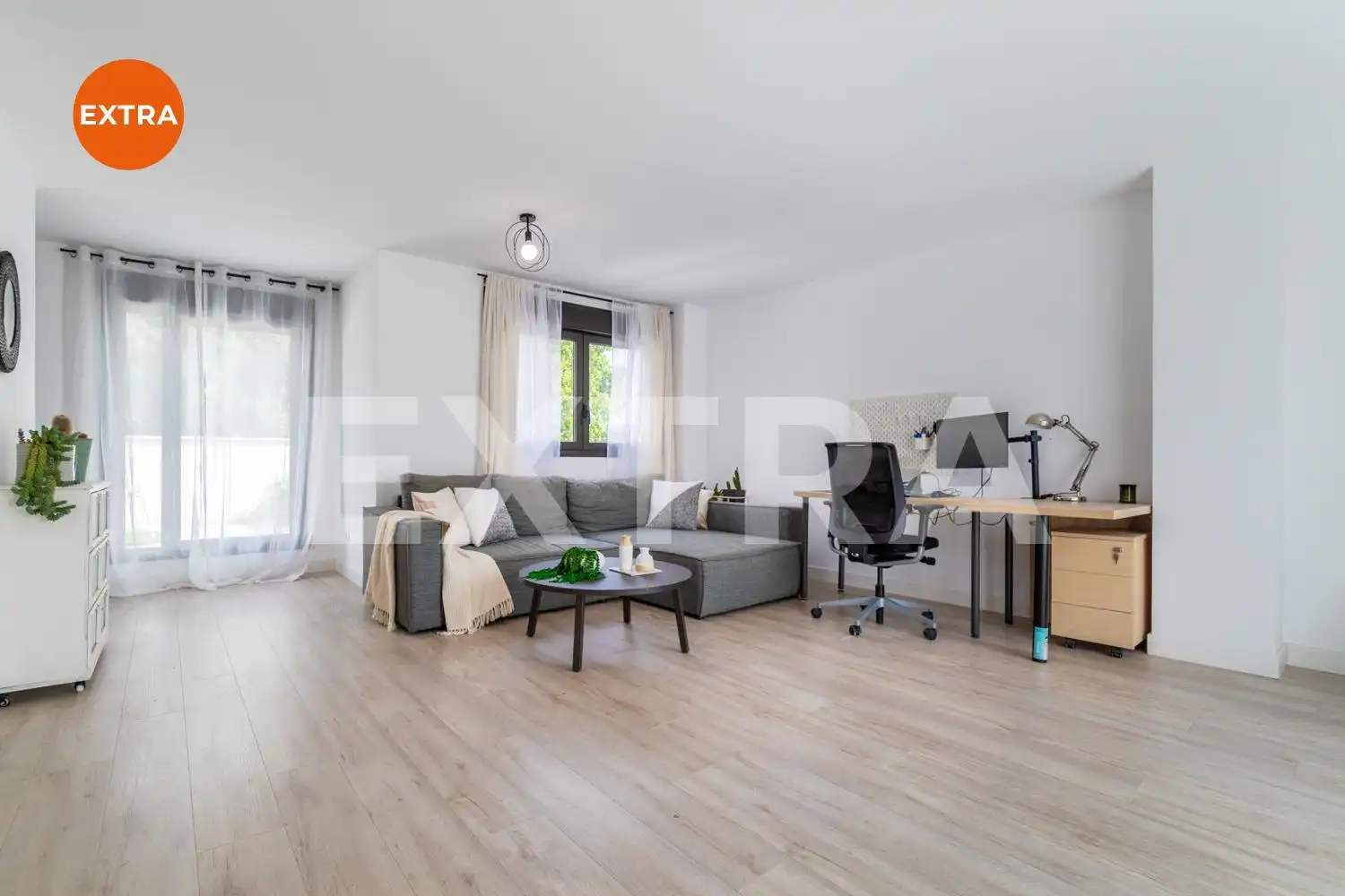 Living room of Houses for sale in Alcalá de Henares  with Air Conditioner, Heating and Private garden