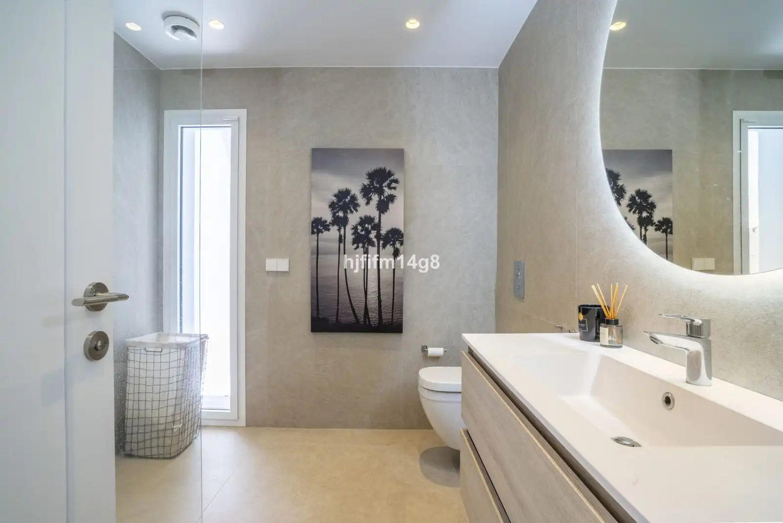 Baño de Piso en venta en Marbella con Aire acondicionado, Trastero y Amueblado