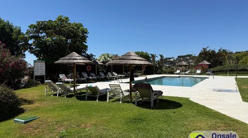 Foto 2 de Apartament en venda a Calle Londres, Las Brisas, Marbella
