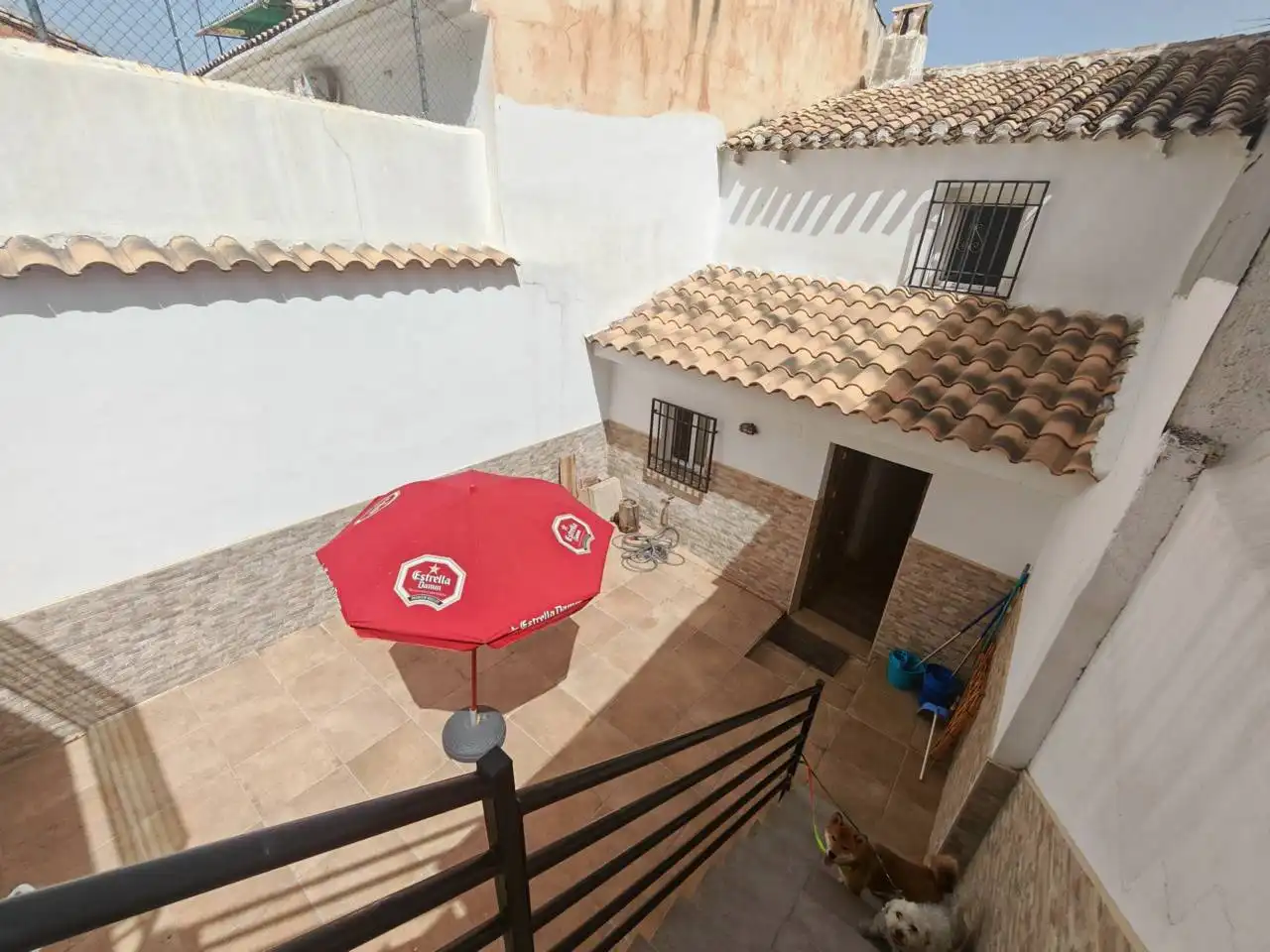 Außenansicht von Haus oder Chalet zum Verkauf in Montefrío mit Privatgarten, Terrasse und Möbliert