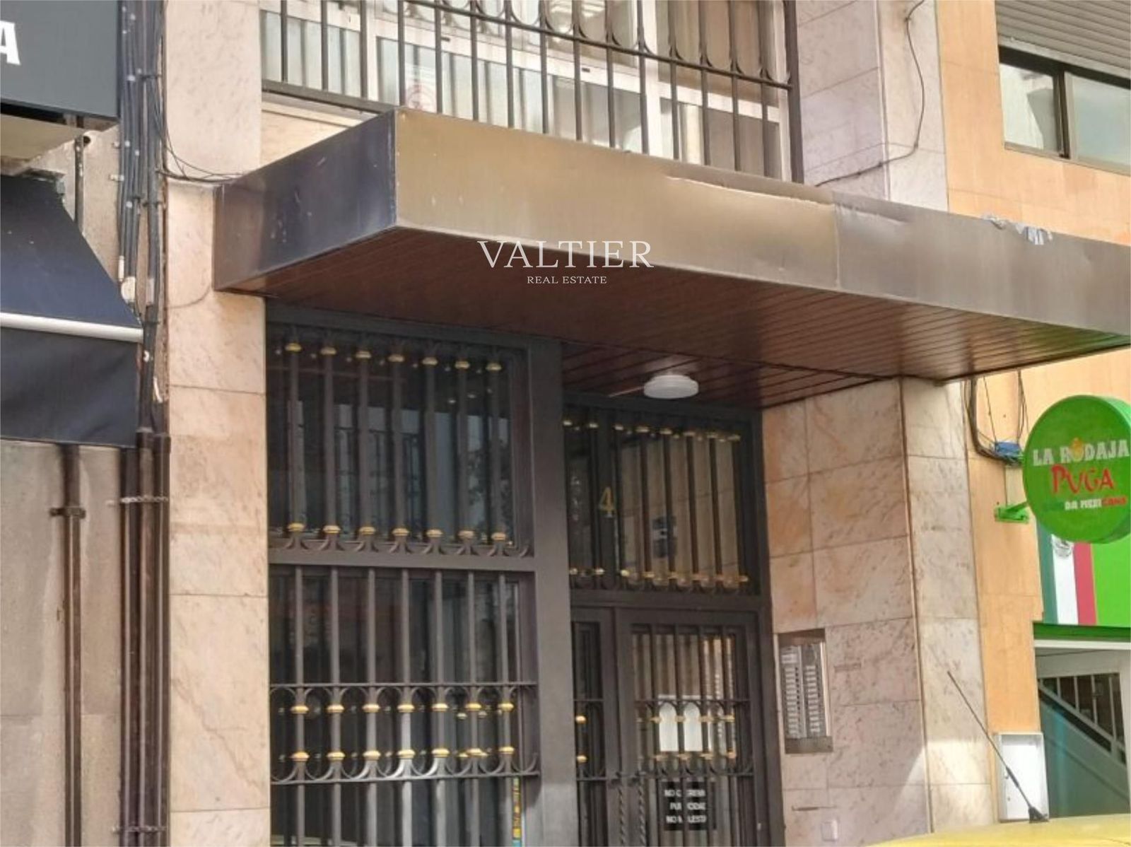 Vista exterior de Piso de alquiler en  Madrid Capital con Aire acondicionado, Calefacción y Amueblado