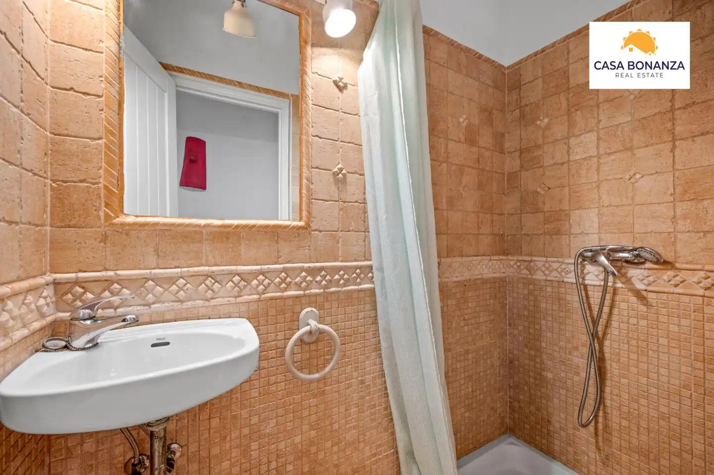 Baño de Casa o chalet en venta en Almuñécar con Terraza, Piscina y Amueblado