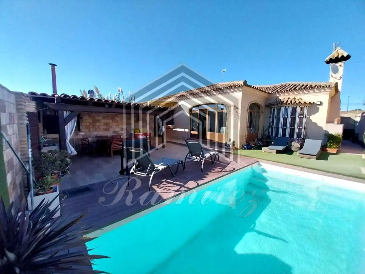 Terrassa de Casa o xalet en venda en Chiclana de la Frontera amb Piscina