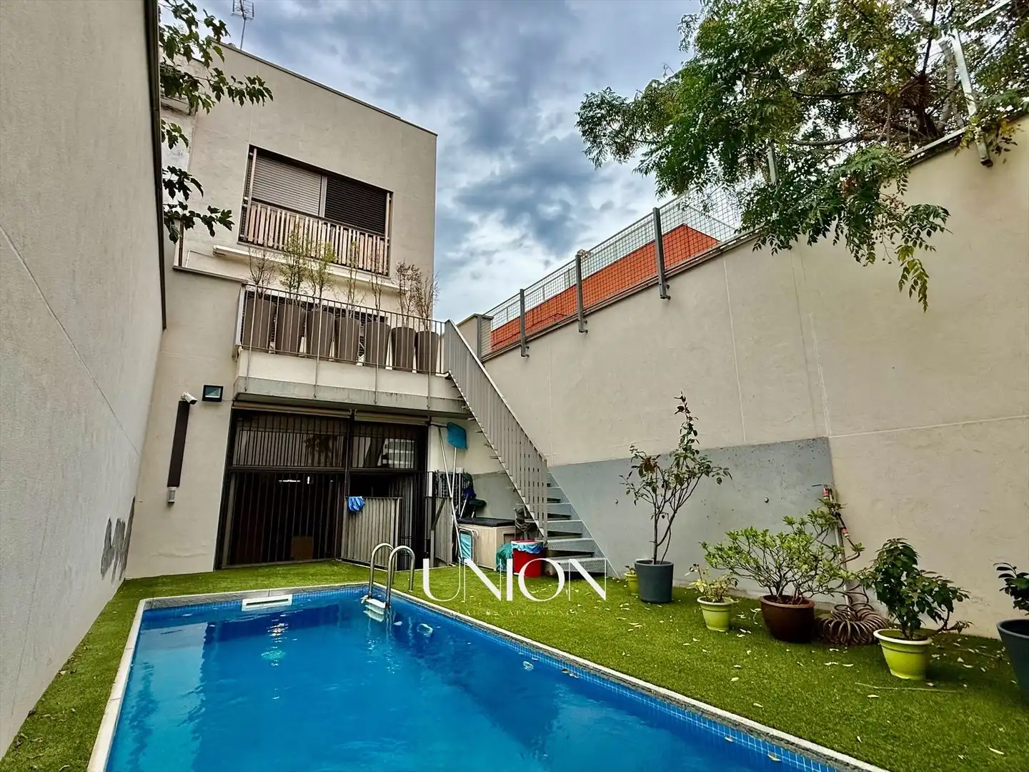 Country house with pool for sale in Centre