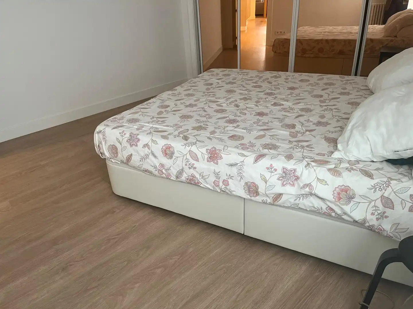Bedroom of Flat for rent in Bilbao   with Heating and Balcony