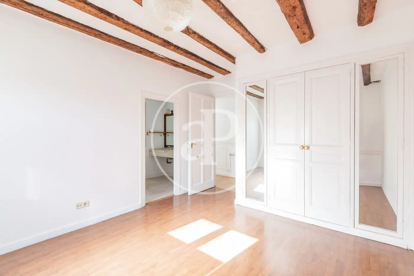 Bedroom of Flat for rent in Madrid  with Air Conditioner, Heating and Terrace