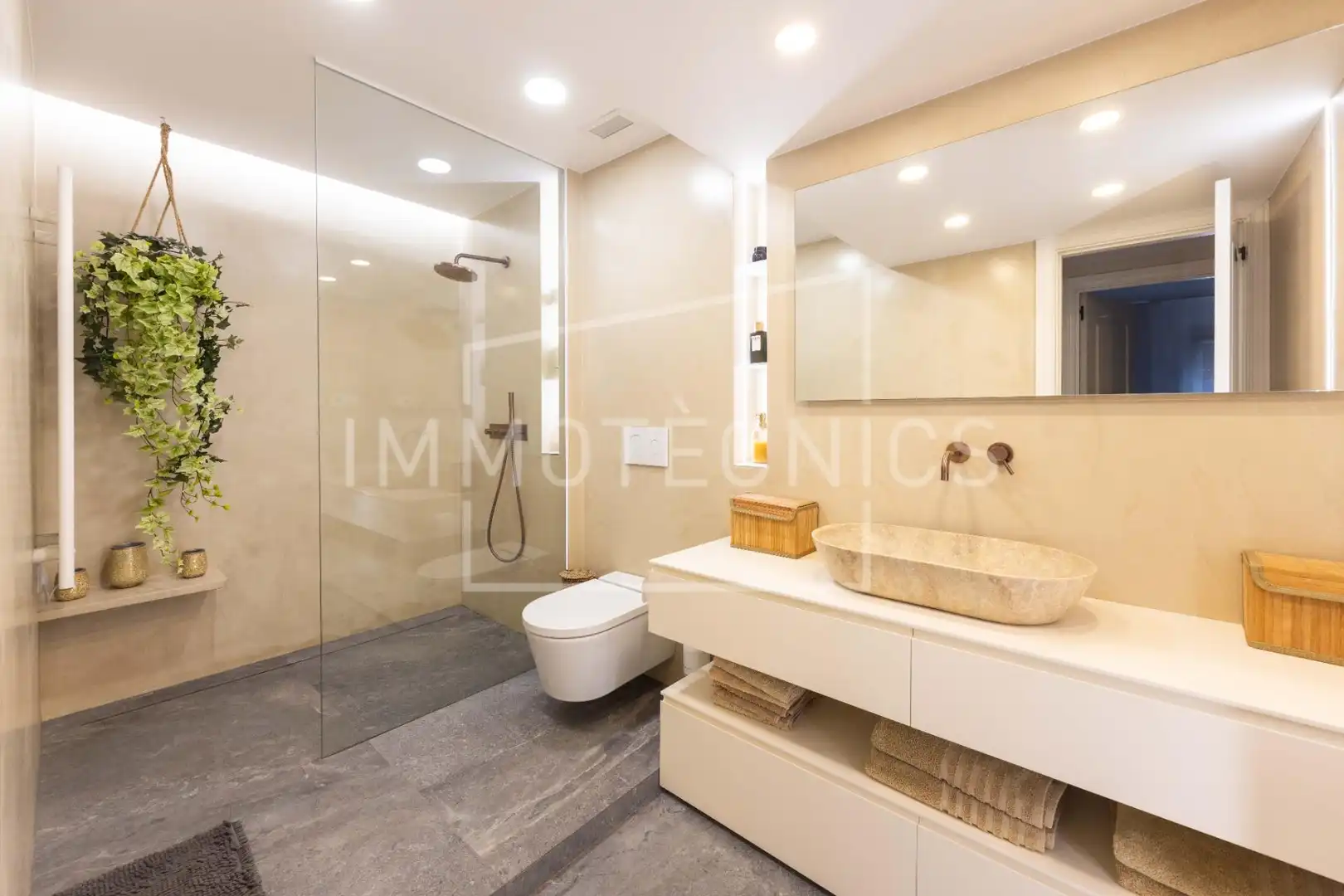 Bathroom of Attic for sale in Granollers  with Air Conditioner, Heating and Terrace