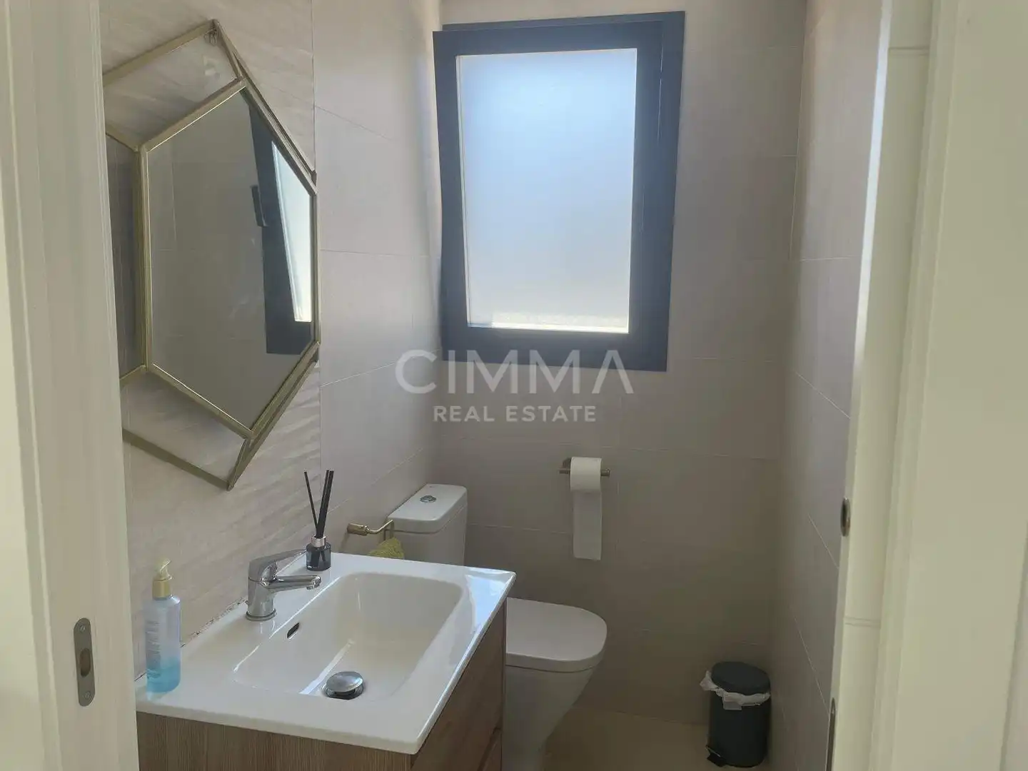 Baño de Casa o chalet en venta en La Nucia con Aire acondicionado, Calefacción y Jardín privado