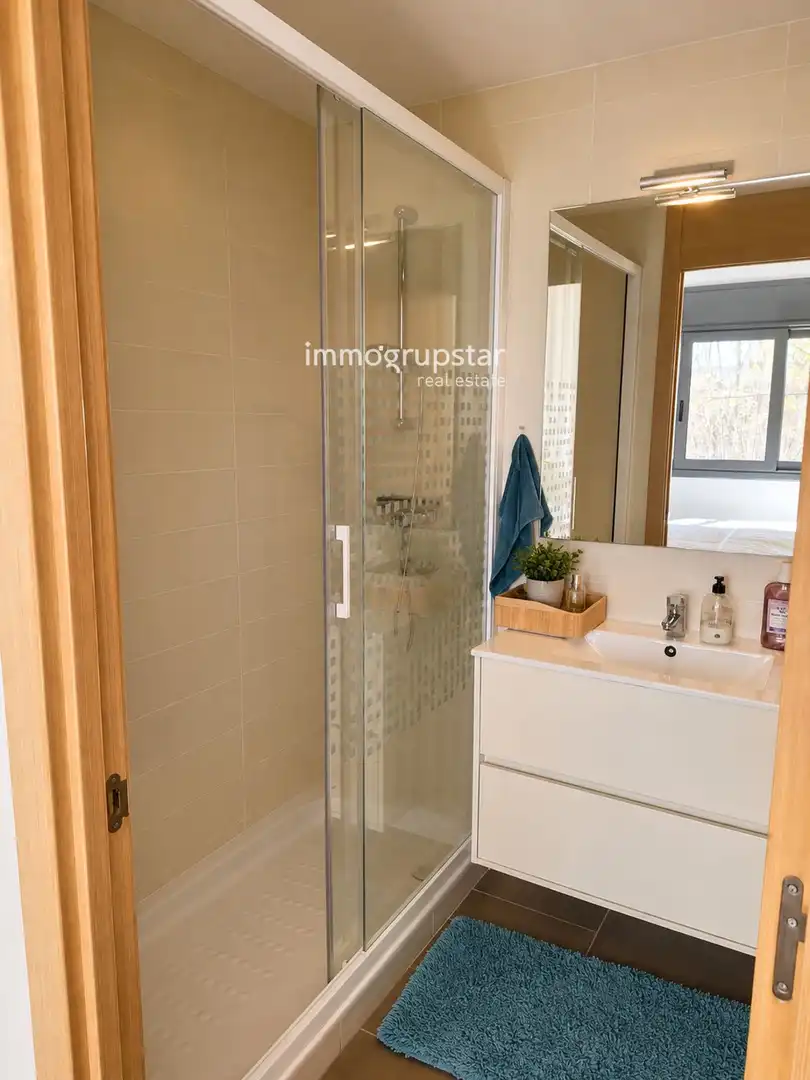 Baño de Ático en venta en Calonge i Sant Antoni con Calefacción, Terraza y Piscina