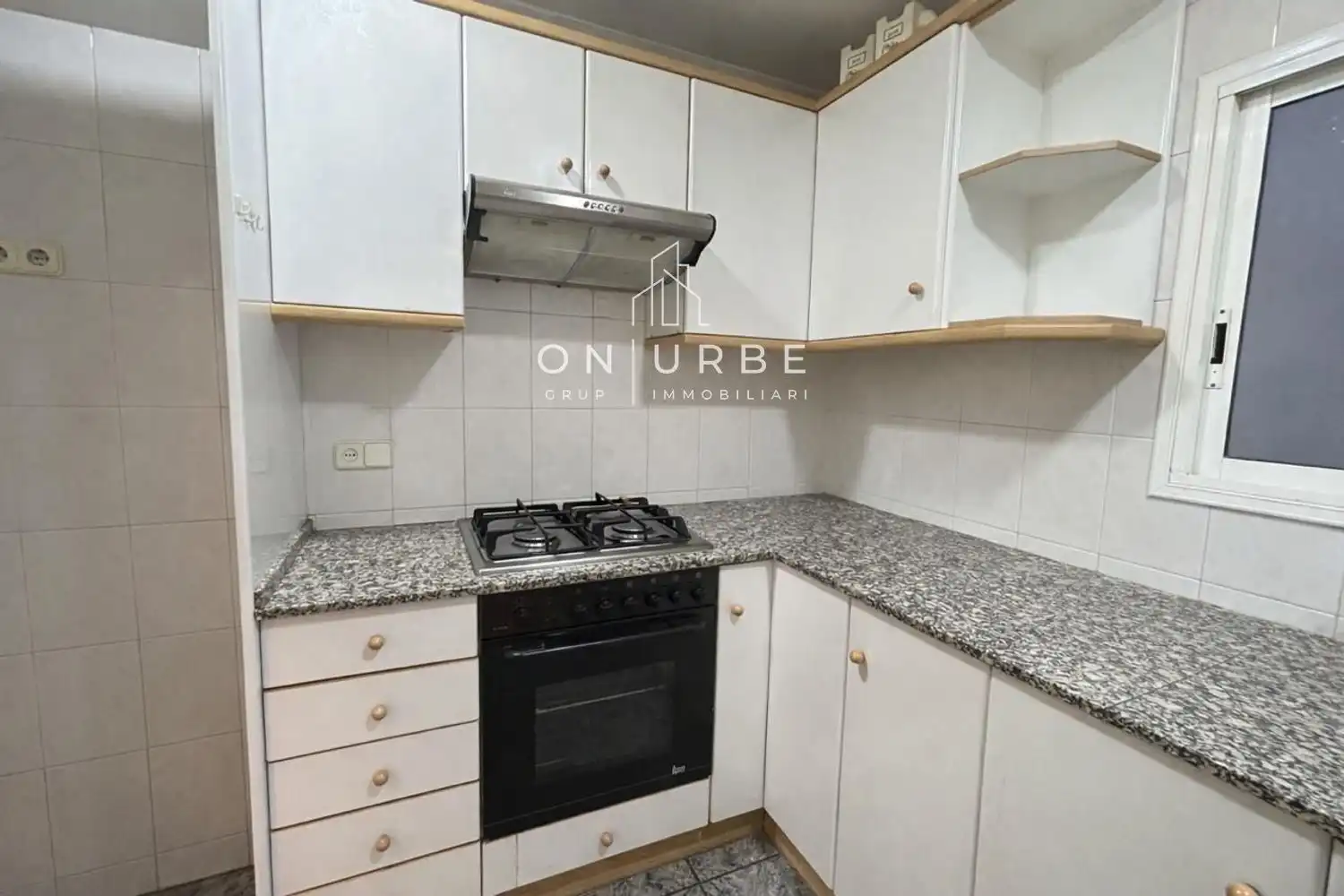 Cocina de Piso en venta en Barcelona con Aire acondicionado y Terraza