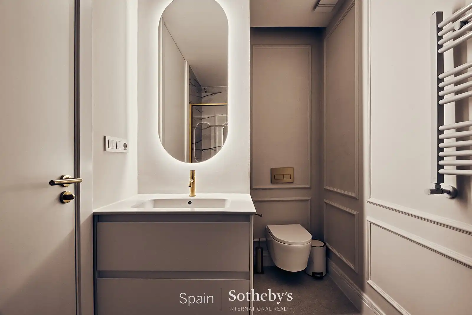 Bathroom of Apartments for sale in Madrid  with Air Conditioner, Heating and Terrace