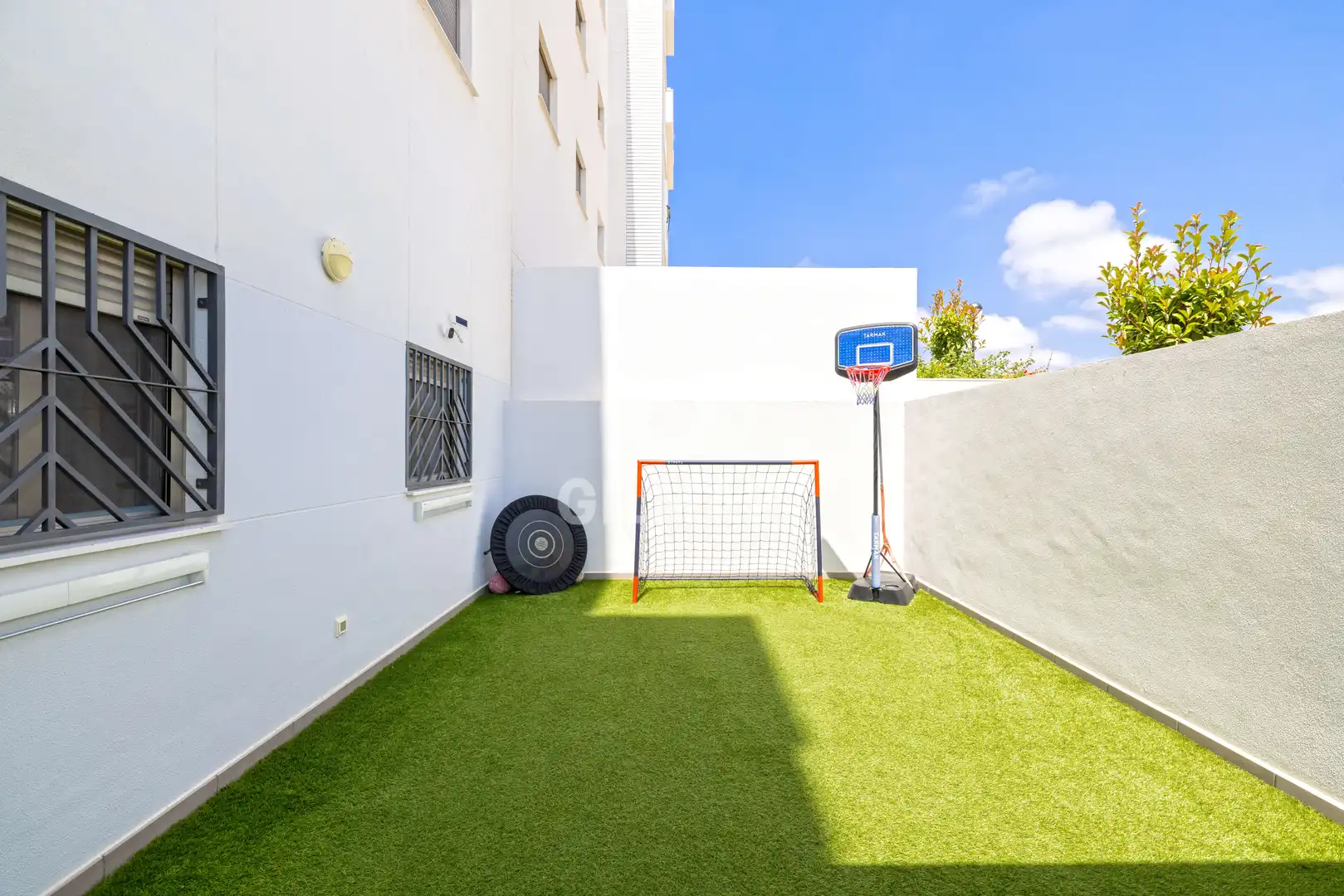 Terraza de Piso en venta en Torremolinos con Calefacción, Jardín privado y Trastero