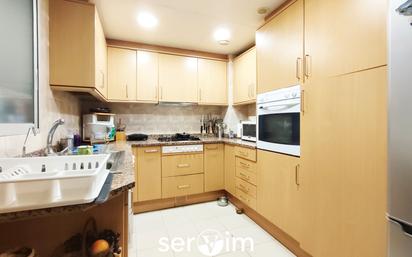 Kitchen of Flat for sale in Girona Capital  with Balcony