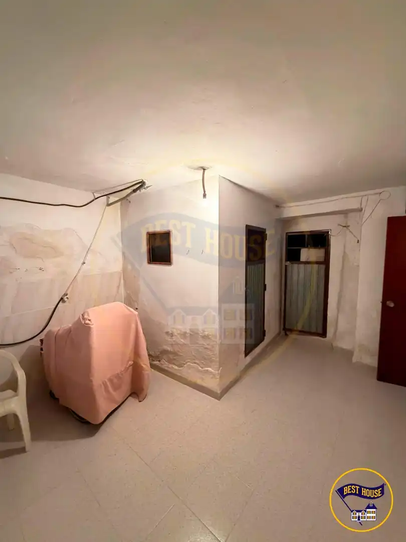Finca rústica en venta en Mira con Terraza y Amueblado