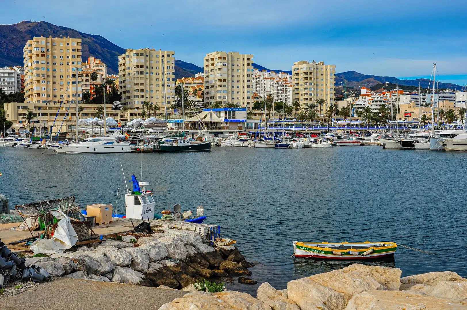 Exterior view of Apartments for sale in Estepona  with Air Conditioner, Terrace and Furnished
