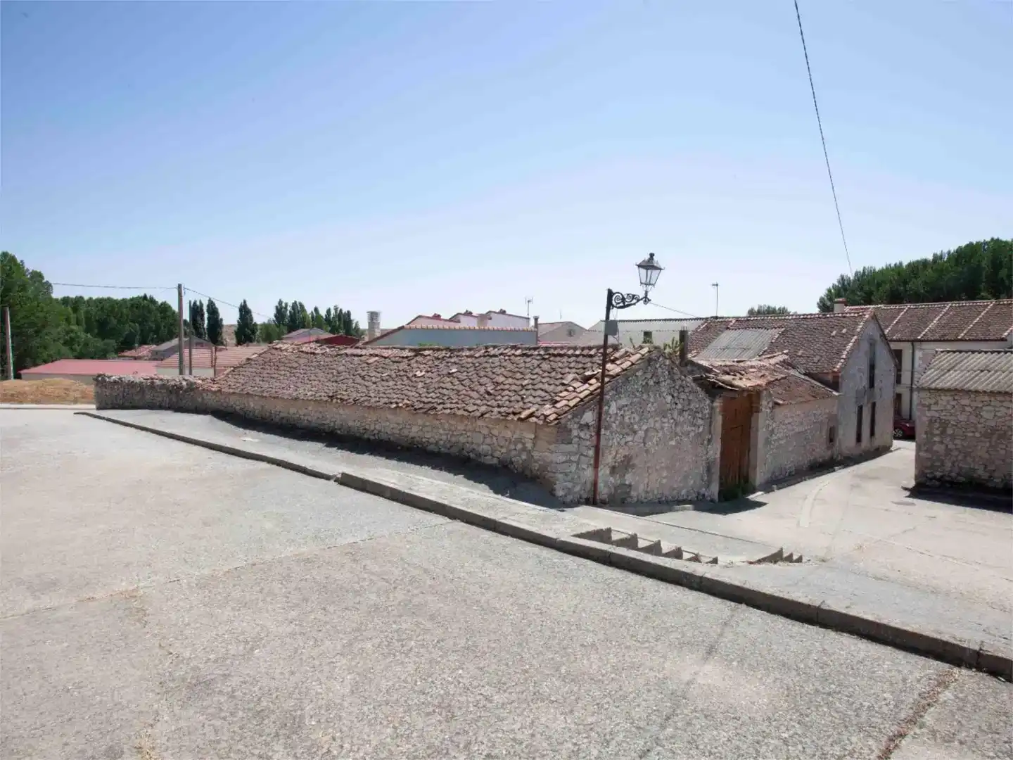 Vista exterior de Casa adosada en venda en Membibre de la Hoz amb Moblat
