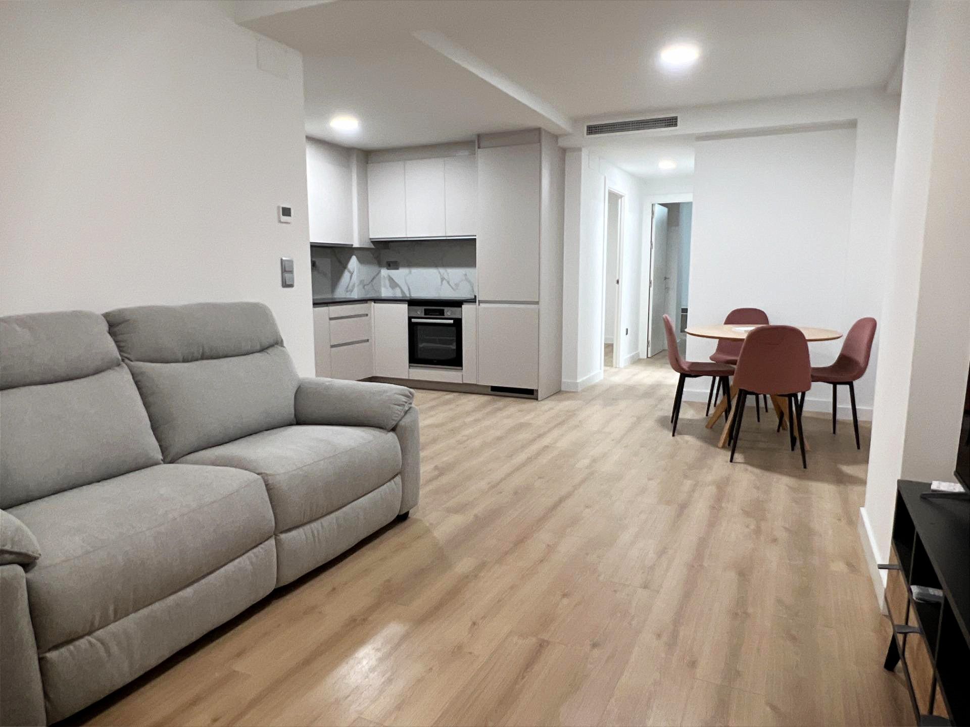 Flat to rent in Calle JOSEP MARIA BUCK, 41, Pont Nou - Corazón de Jesús