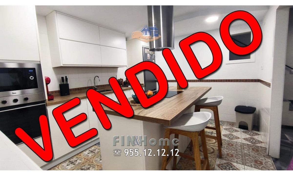 Cuina de Dúplex en venda en  Sevilla Capital amb Aire condicionat i Calefacció