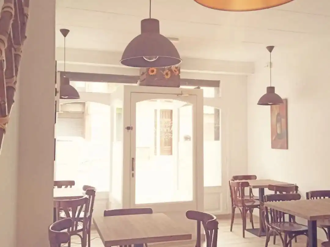Business premises for transfer in Av. Rei en Jaume 94, imagen 3
