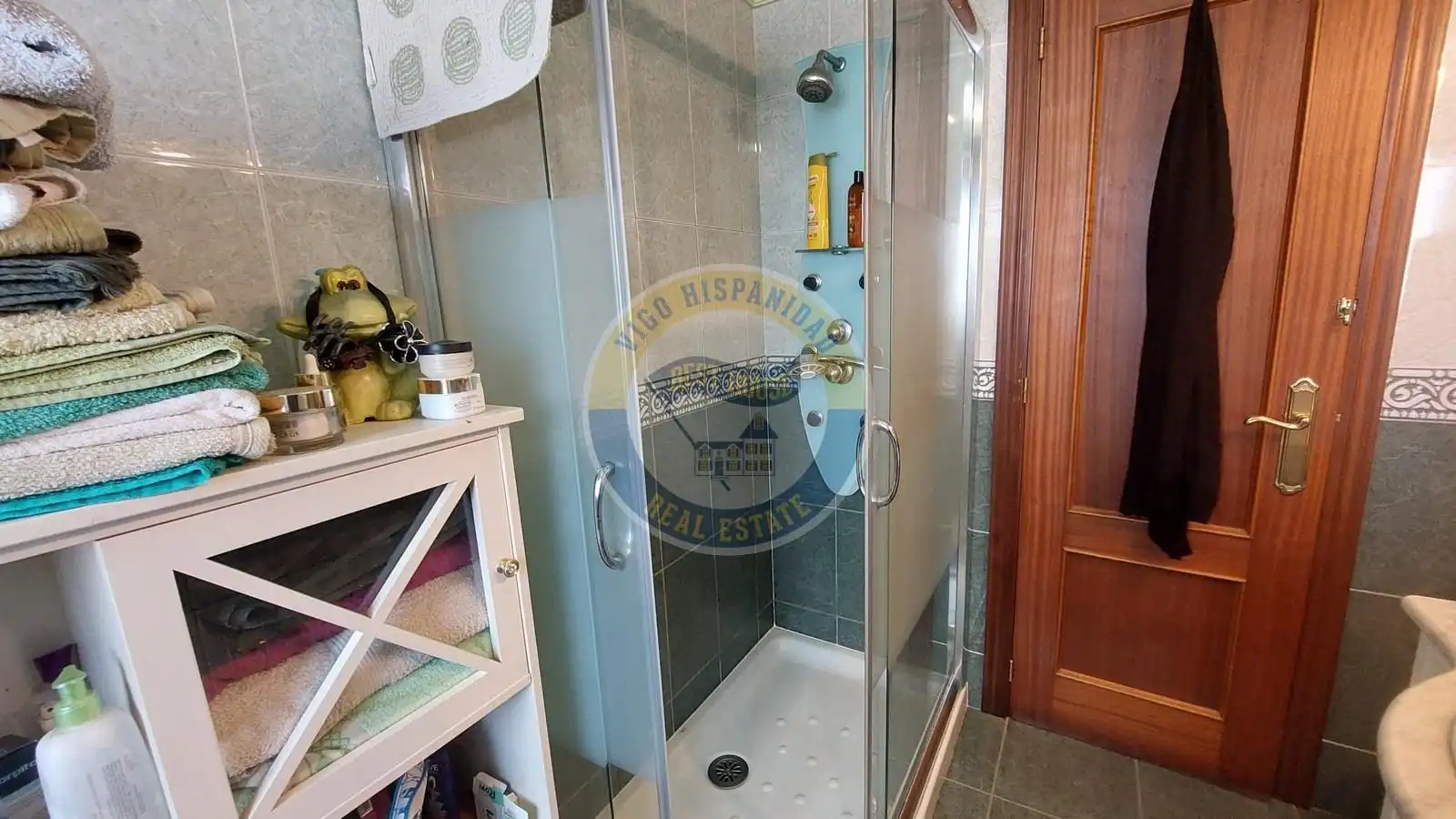 Baño de Piso en venta en Vigo  con Calefacción, Parquet y Trastero