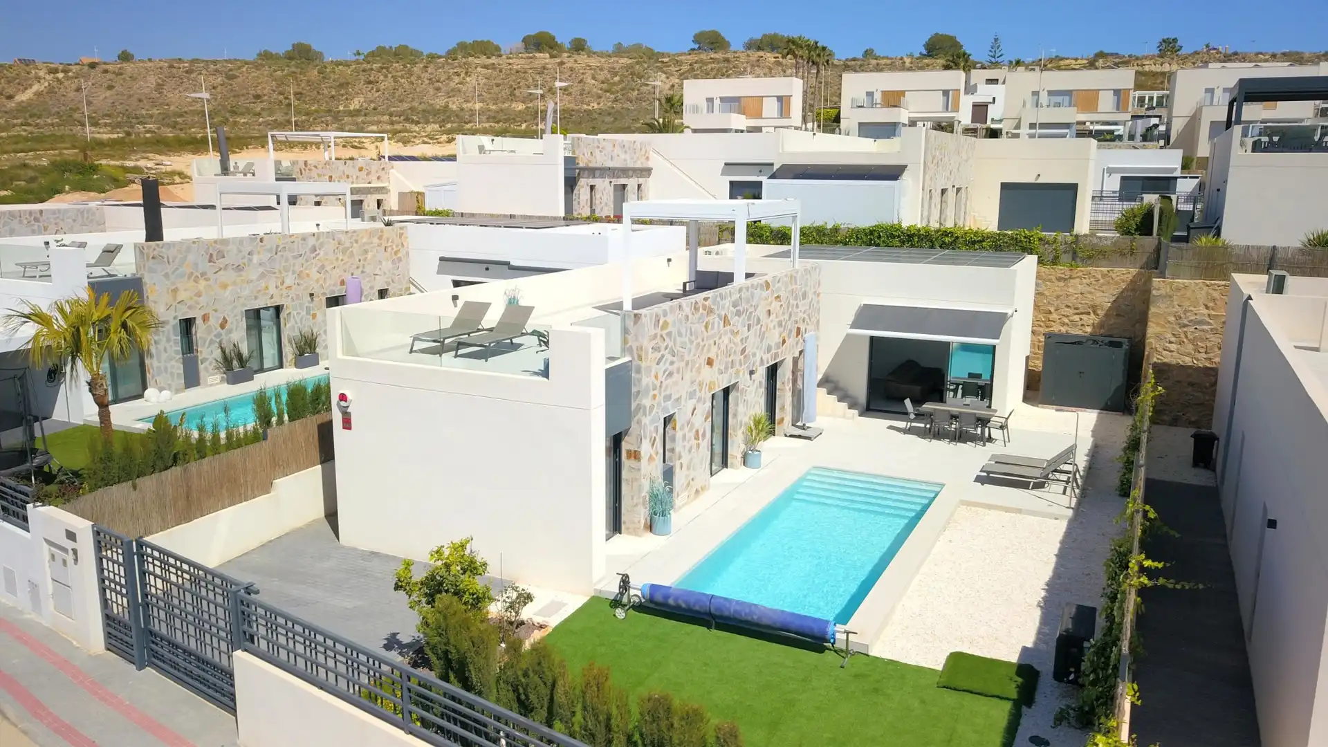 Casa con piscina in vendita a Algorfa