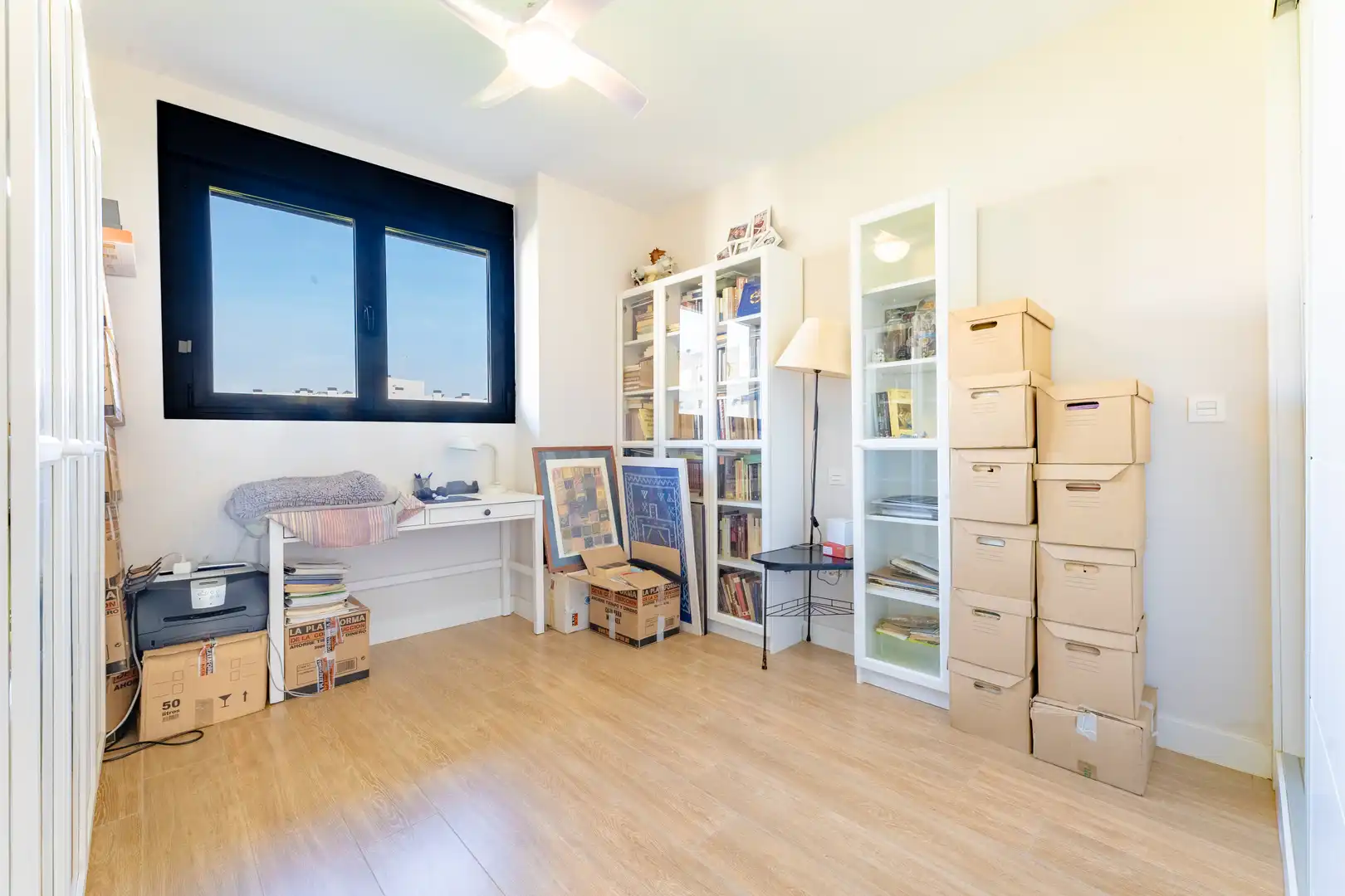 Habitación de Piso en venta en Valencia con Trastero, Piscina y Balcón