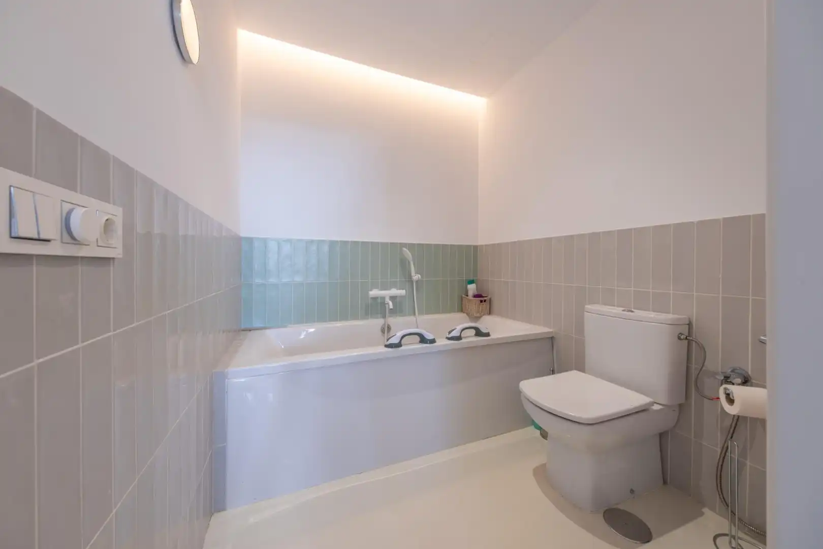 Bathroom of Detached homes for sale in Santa Brígida  with Terrace and Alarm