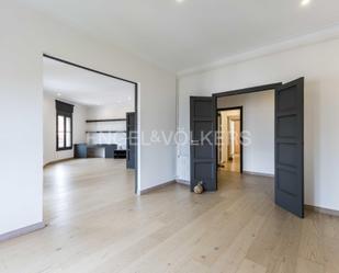 Apartment for sale in  Barcelona Capital  with Air Conditioner, Heating and Parquet flooring