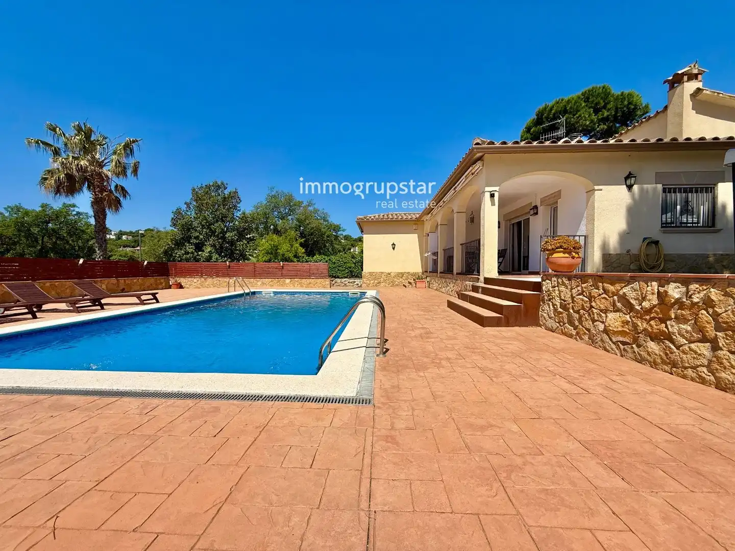 Vista exterior de Casa o xalet en venda en Calonge i Sant Antoni amb Aire condicionat, Calefacció i Terrassa