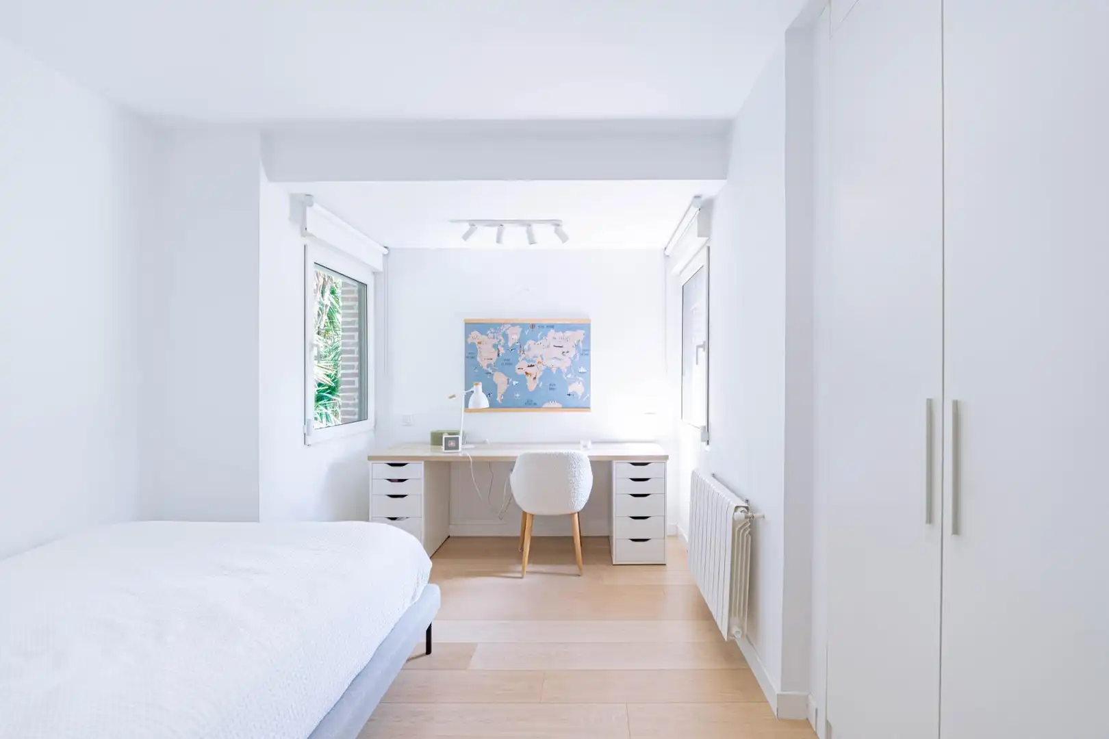 Schlafzimmer von Einfamilien-Reihenhaus zur Miete in Boadilla del Monte mit Klimaanlage, Heizung und Privatgarten