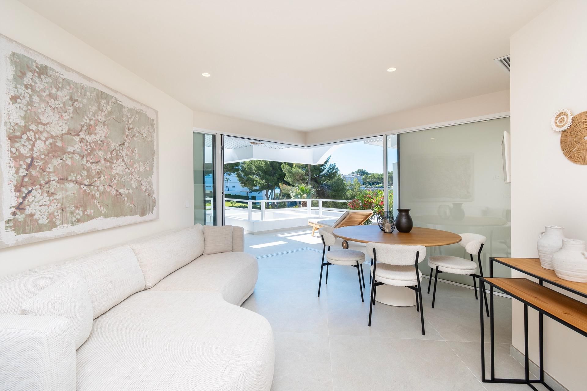 Sala d'estar de Apartament en venda en Calvià amb Aire condicionat, Calefacció i Jardí privat