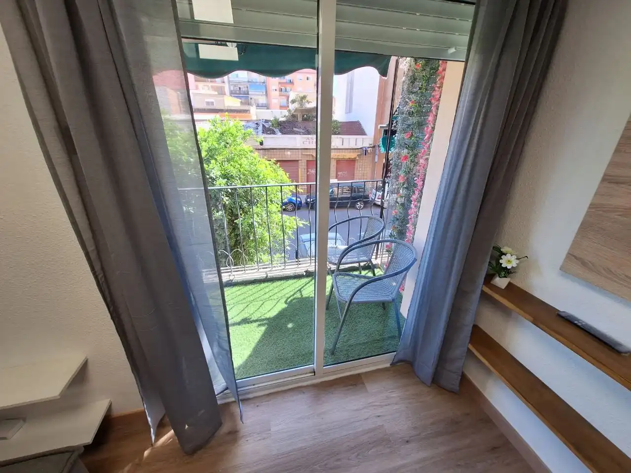 Terraza de Piso de alquiler en Burjassot con Aire acondicionado, Amueblado y Horno