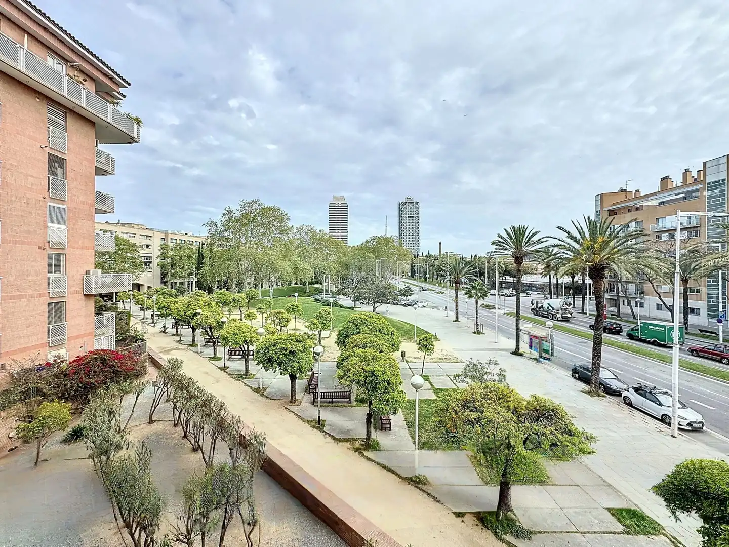 Vista exterior de Piso en venta en Barcelona