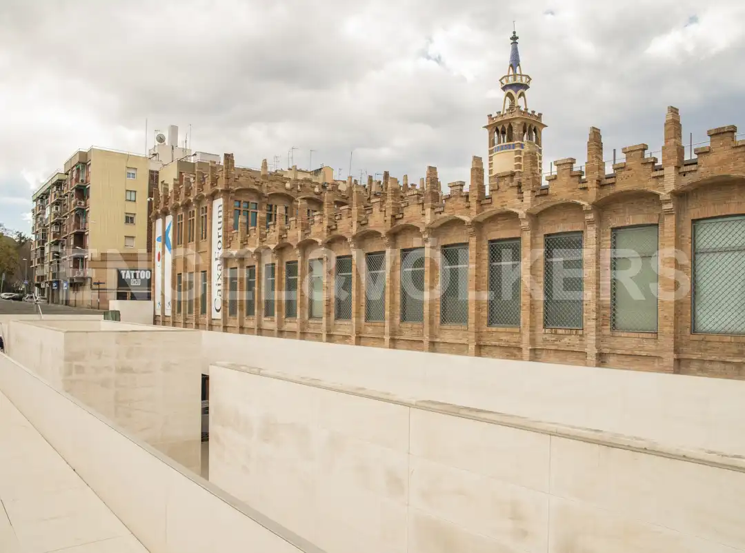 Vista exterior de Garaje en venta en Esplugues de Llobregat
