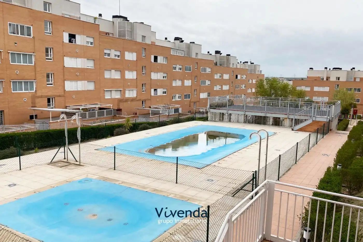 Planta baja de alquiler en Calle MOTRIL, Zona el Caño