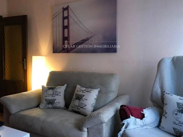 Piso en Alquiler en Guerrilleros, Los en Garrido Sur