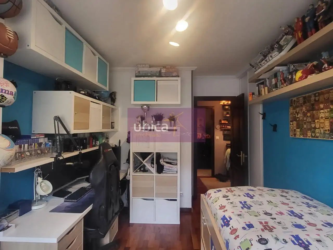 Habitación de Piso en venta en Vigo  con Calefacción, Parquet y Trastero
