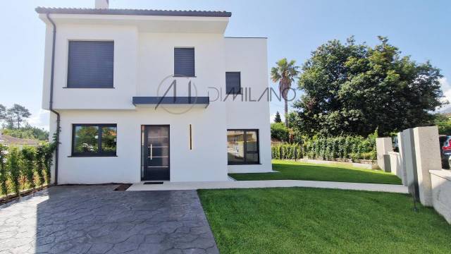 Casa-chalet en Venta en Baiona